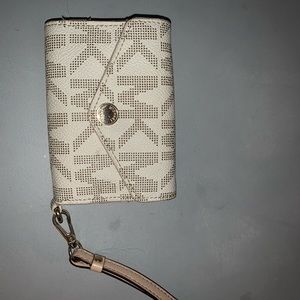 Michael Kors Phone wristlet Iphone 4
